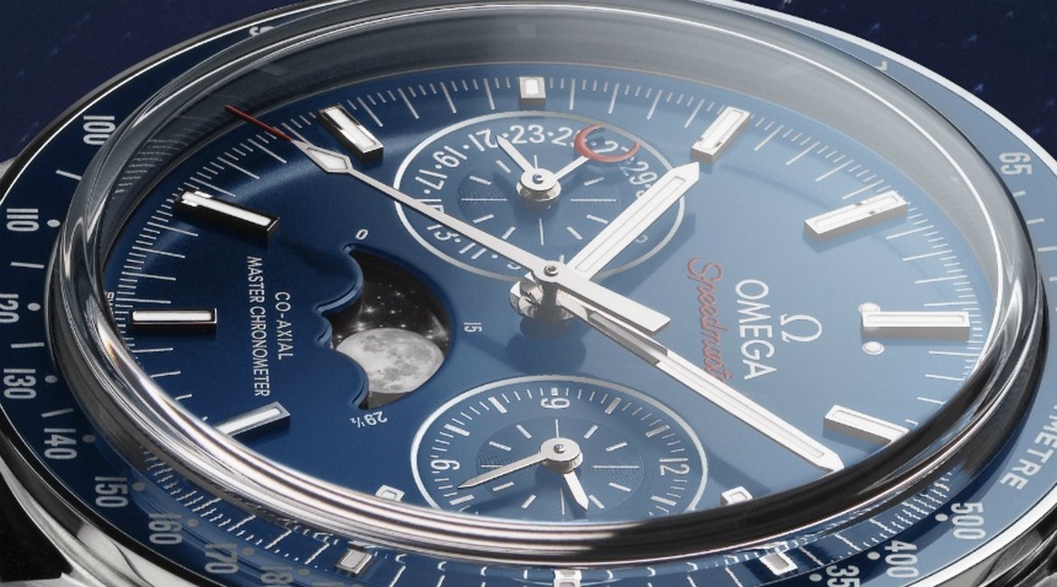 dong ho Omega Speedmaster Moonphase Chronograph