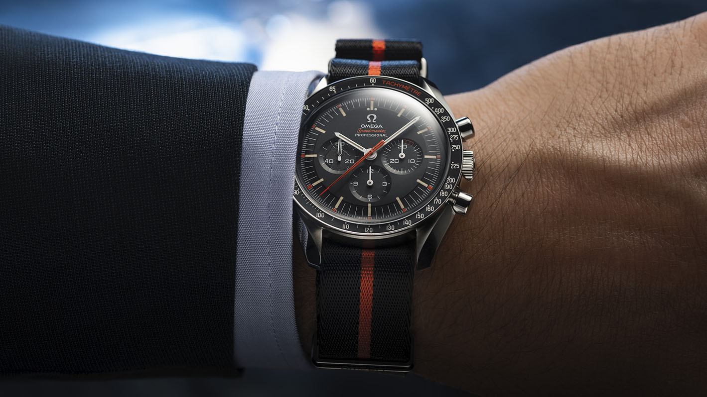 đồng hồ Omega Speedmaster Speedy Tuesday 2 “Ultraman” 2018